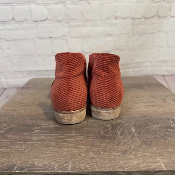 Free People Royal Rust Corduroy Slip-On Flats - Picture 2 of 9